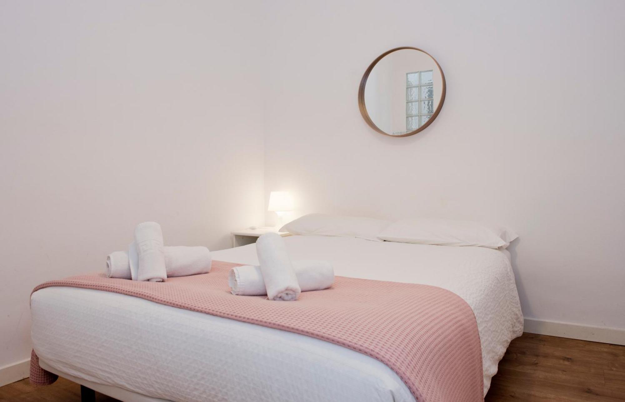 Apartamento Gaudi-Sant Pau บาร์เซโลนา ภายนอก รูปภาพ